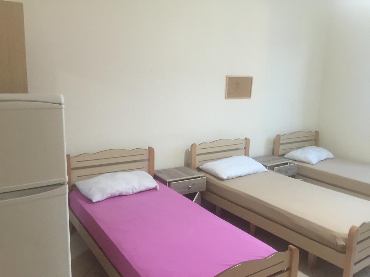 Scutari Hotel *